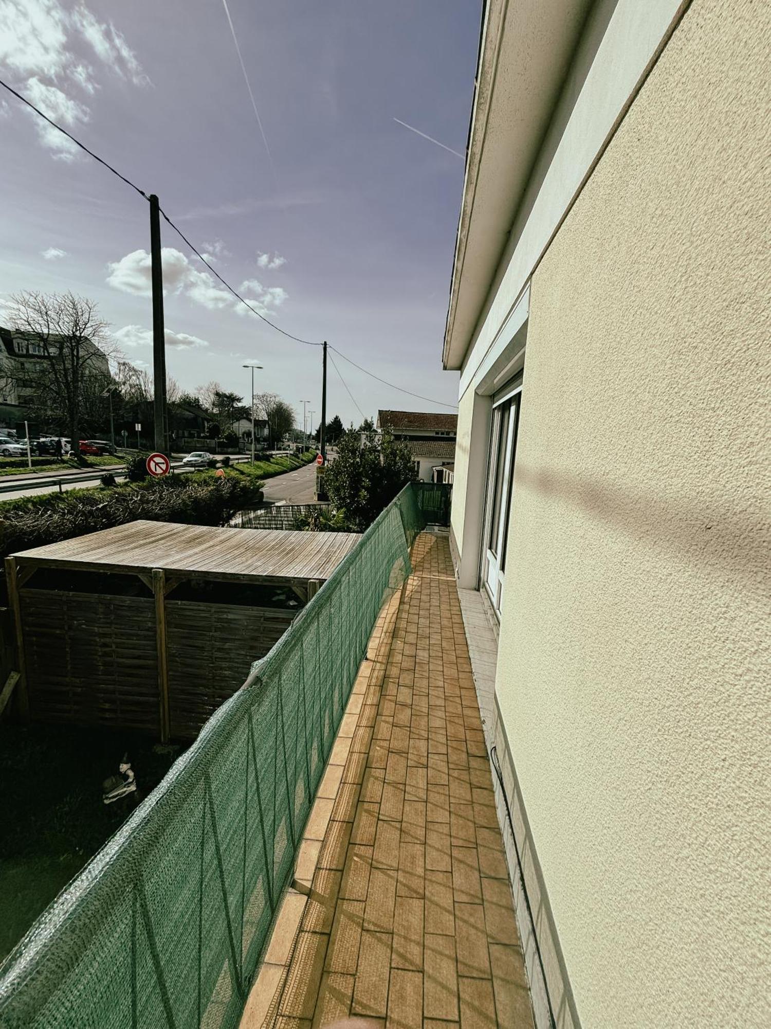 Duplex Avec Jardin - Proche Paris - Disneyland - Rer - Noisy-le-Grand Ngoại thất bức ảnh